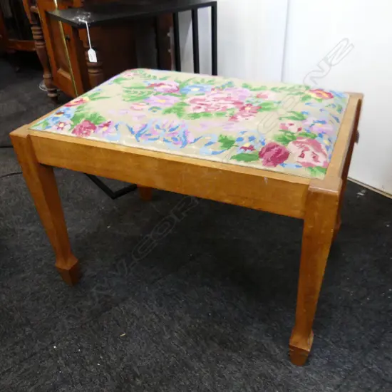 FLORAL EMBROIDERED STOOL 670x465x480mm