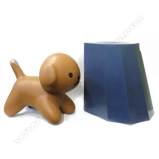 2 DESIGNER STOOLS; ARNOLD CIRCUS STOOL II H.460mm + TOY SIT ON PUPPY [DUTCH]