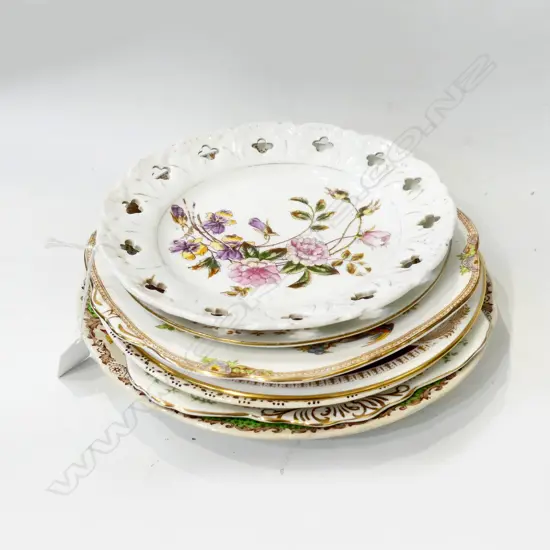 8 DECORATIVE PLATES 250mm dia