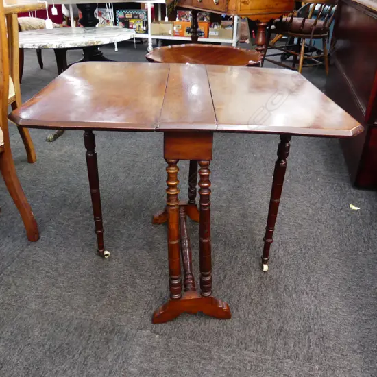 SMALL MAHOGANY DROP LEAF TABLE 605x225x610mm