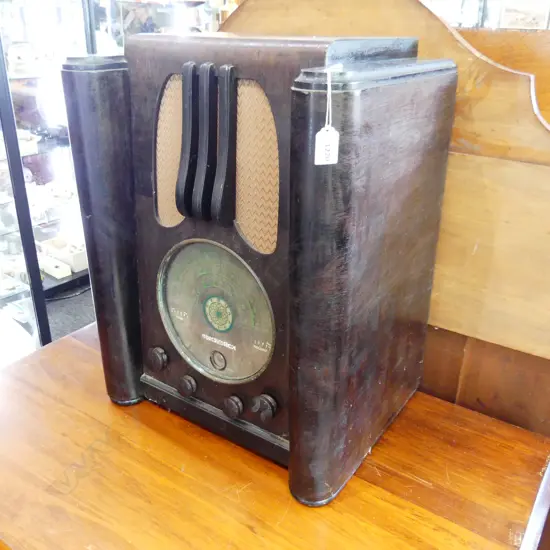 VINTAGE RADIO CONSOLE 445x330x560mm