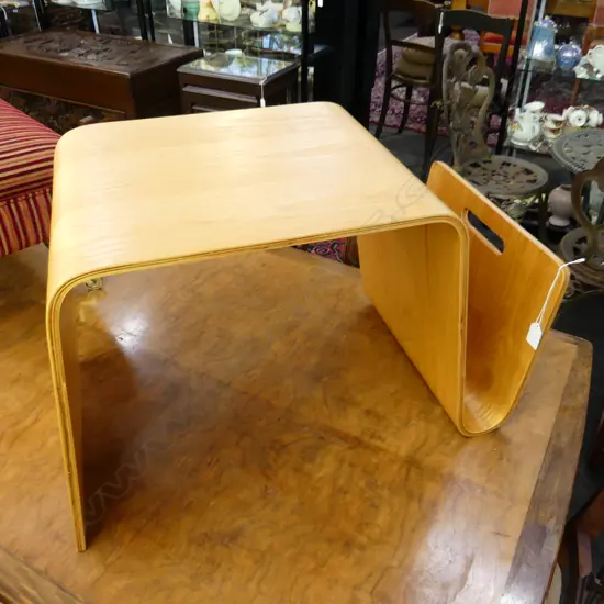 BENT PLY STOOL 650x360x410mm (fault)