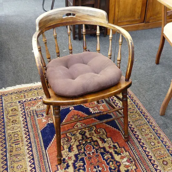 ANTIQUE SPINDLE BACK CHAIR