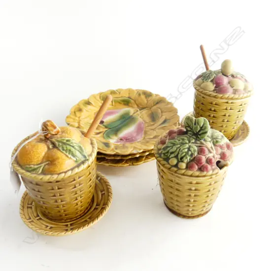 6 PCES SARREGUEMINES MAJOLICA; 3 SIDE PLATES 195mm dia, 3 LIDDED CONTAINERS - CHIPS & FAULTS