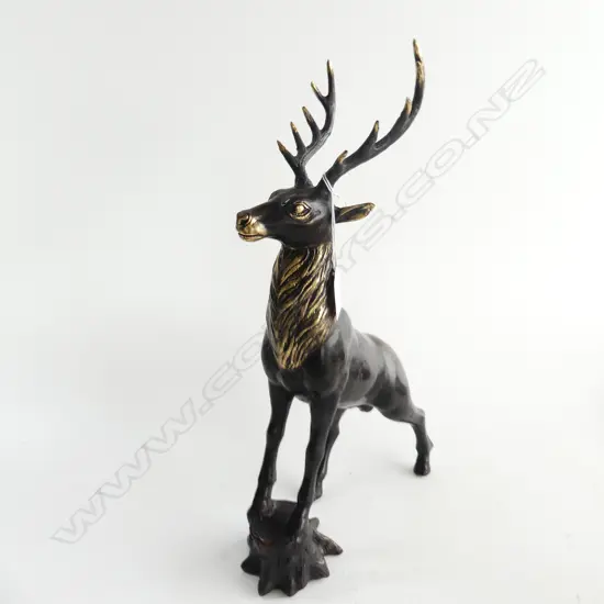 BRONZE STAG ON STUMP H.400mm