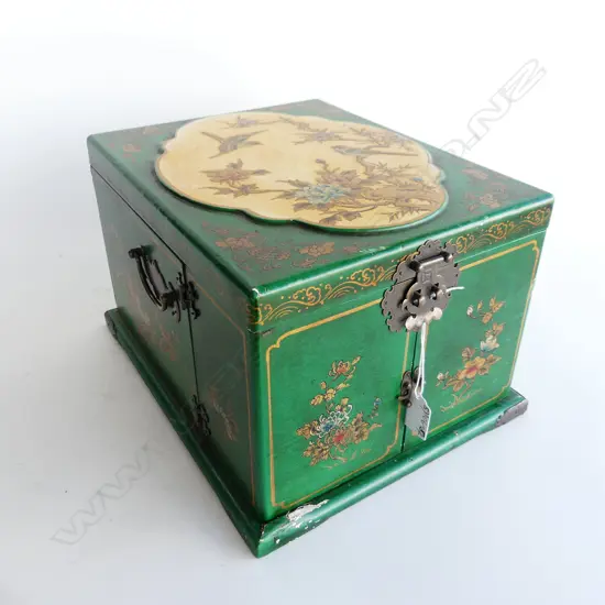 GREEN PATINATED CHINESE JEWELLERY BOX WITH MANY COMPARTMENTS. QUATTRAFOIL RAISED DETAIL TO LID. 240X300X200mm