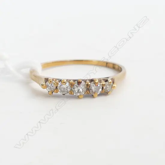 18CT DIAMOND RING 2.1 GRAMS ONE CLAW MISSING
