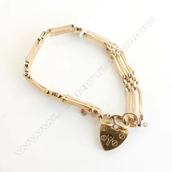 9ct GOLD GATE LINK BRACELET padlock clasp 14.88gms