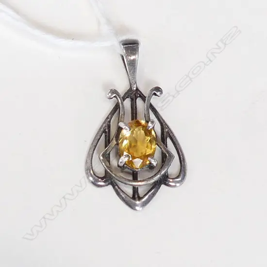 STG SILVER & CITRINE ART NOUVEAU PENDANT 1.7 GRAMS