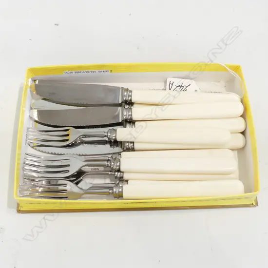 VINTAGE BONE HANDLE 12 PIECE STEAK SET 6 KNIVES + 6 FORKS  L. 220mm