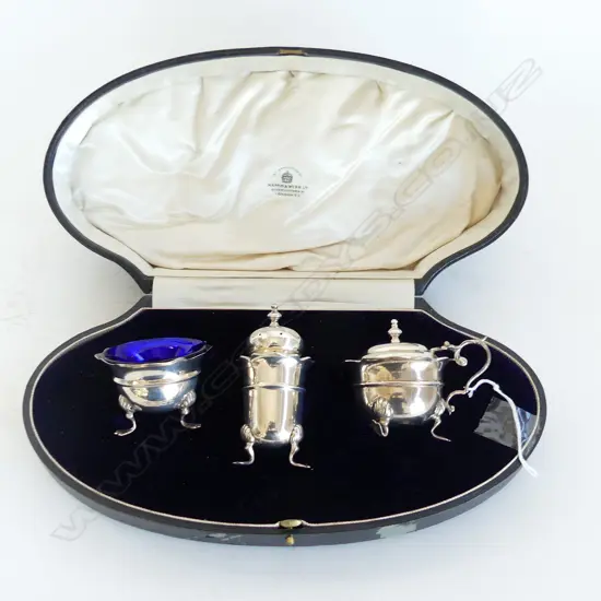CASED MAPPIN & WEBB 3 PC STG SILVER CONDIMENT SET; PEPPER SHAKER, GLASS LINED SALT DISH & MUSTARD POT WITH LID BIRM 1918