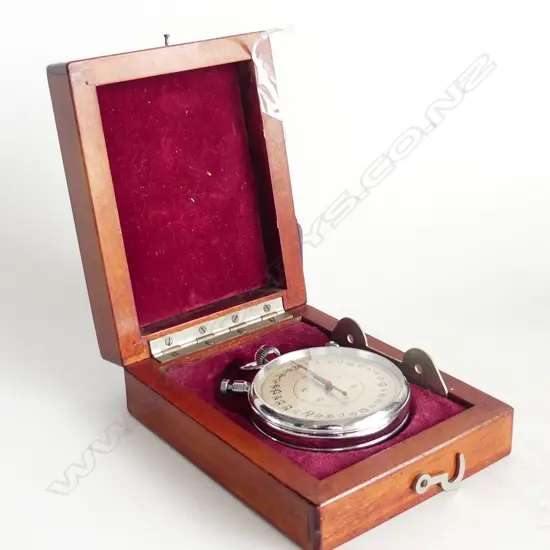 WOODEN CASED SLAVA RATTRAPANTE STOPWATCH (DIA 65mm) MADE IN USSR