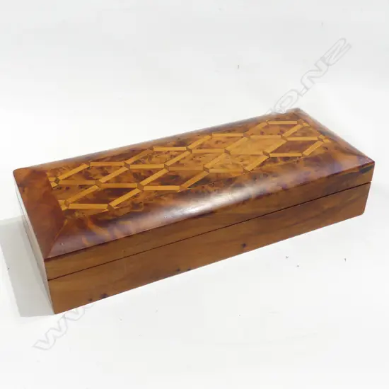 WOODEN BOX W INLAID TOP. L.300mm