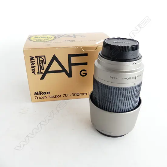 NIKON NIKKOR ZOOM CAMERA, IN BOX