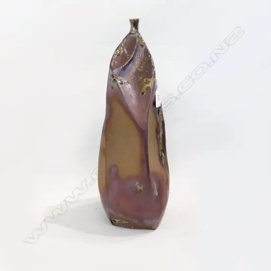 JAPANESE BIZEN VASE