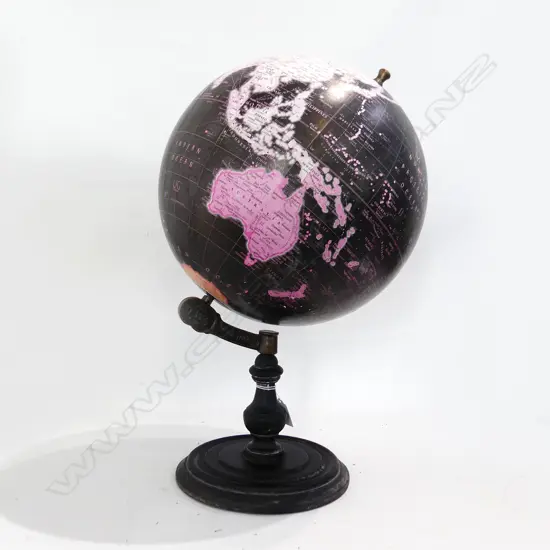 LG WORLD GLOBE ON STAND H.480mm