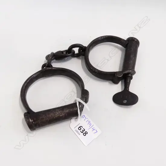 PR VINTAGE HANDCUFFS