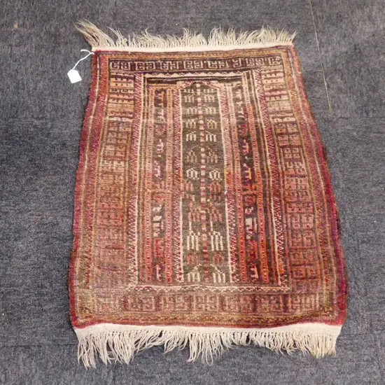 SMALL HAND KNOTTED ALL WOOL RUG 700x550mm