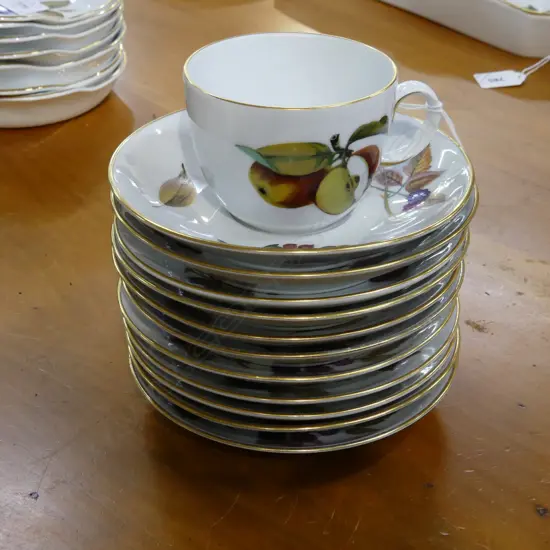 11 ROYAL WORCESTER EVESHAM C/S + EXTRA CUP