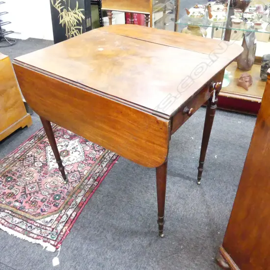 ANTIQUE MAHOGANY PEMBROKE TABLE 780x535x740mm