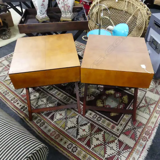 PR CONTEMPORARY LEATHER BEDSIDE DRAWERS 455x460x555mm