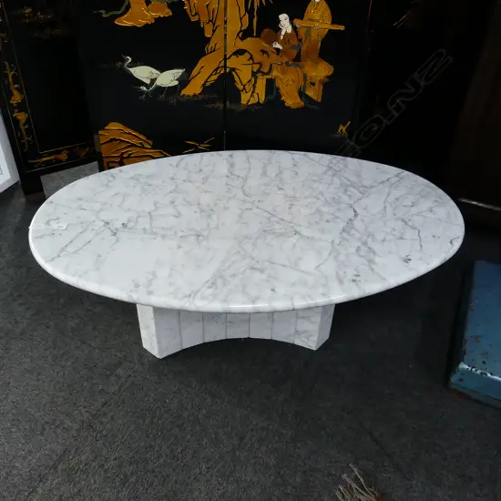 OVAL MARBLE COFFEE TABLE 1200x715x400mm