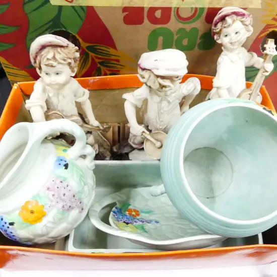 BOX LOT 4 PCES CARLTON WARE, 3 RESIN FIGURES