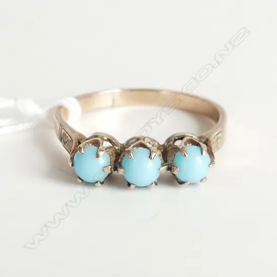 VINTAGE 9CT GOLD & 3 TURQUOISE bridge type RING 2.2gms.