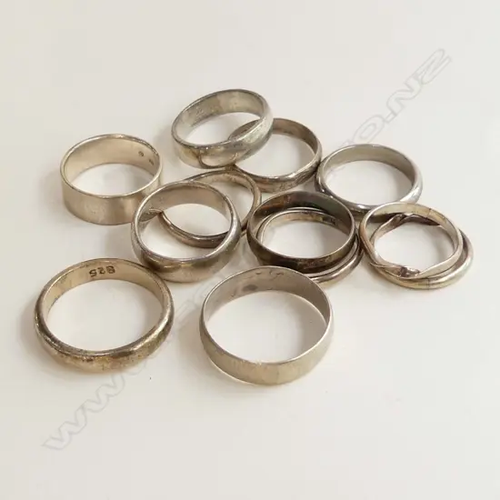 12 RINGS (MOSTLY STG) 40 GRAMS