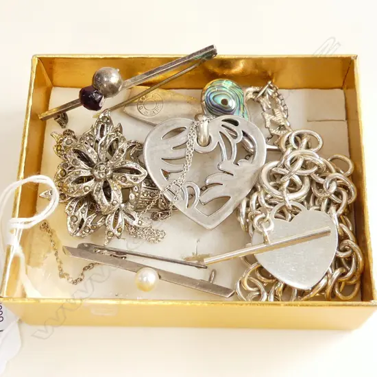 ASST. STG JEWELLERY 46 GRAMS  + FLORAL BROOCH 