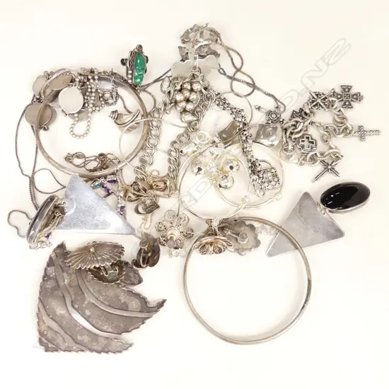 ASST. STG SILVER JEWELLERY; NECKLACES, 6 PRS EARRINGS ETC 221 GRAMS