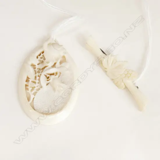 2 PCS, 1 IVORY PENDANT, 1 BONE BROOCH