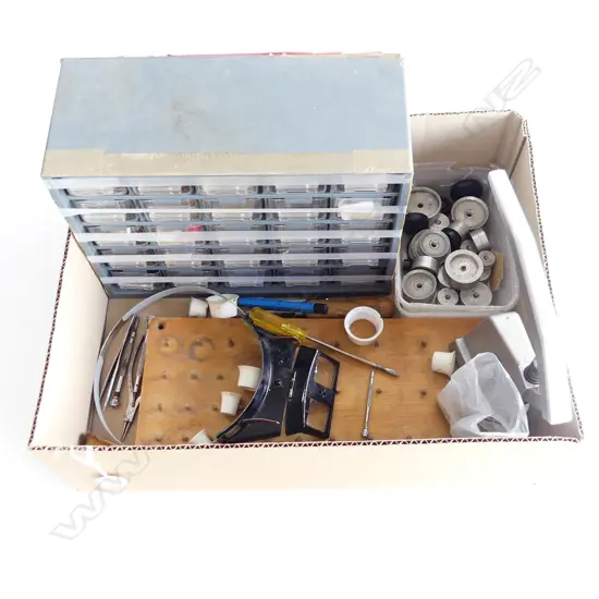 SMALL BOX WATCH MAKERS TOOLS & WATCH PARTS