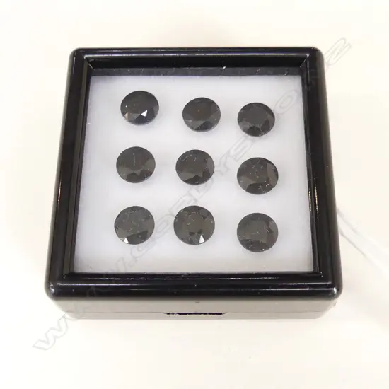 BLACK SAPPHIRE ROUND 5MM 9 =9.36CT