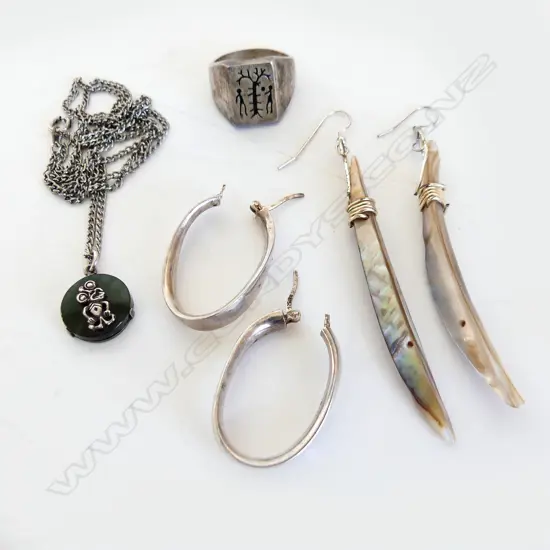 SYLISH SILVER JEWELLERY: NZ POUNAMU & TIKI NECKLACE. 2 prs earrings + ring w figures