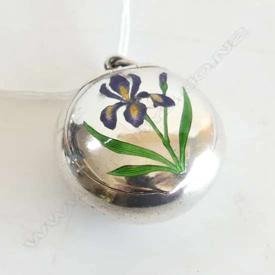 ANTIQUE STERLING SILVER & ENAMELLED IRIS CHATELAINE PILL BOX WITH GOLD GILT INTERIOR HALLMARKED AND STAMPED 935 D. 30MM