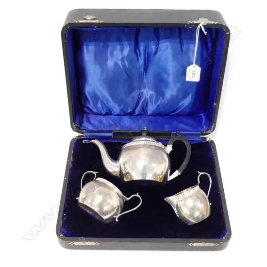 EDWARDIAN PRESENTATION  BOXED STERLING SILVER BACHELORS TEASET  TOTAL WEIGHT 338GMS