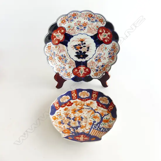 JAPANESE MEIJI PERIOD IMARI CHARGER AND SCALLOP SHELL PLATE (professional repair) Dia.310 & 250mm
