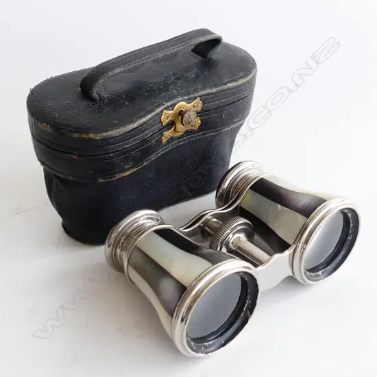 PR MOP CASED OPERA GLASSES W120MM