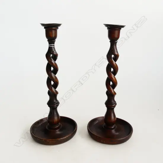 PR VINTAGE OAK BARLEY TWIST CANDLESTICKS H.305mm
