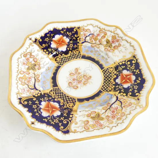 19TH C IMARI HAND PAINTED PLATE ALCOCK C. 1830 EX MCKEARNEYS ANTIQUES D. 22CM