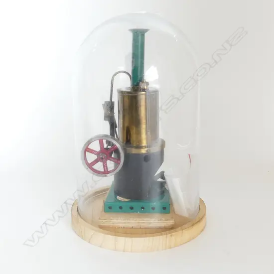 CRANKO MODEL STEAM ENGINE UNDER GLASS DOME H260MMCRANKO MODEL STEAM ENGINE IN GLASS DOME H260MM