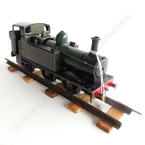 VINTAGE STEAM TRAIN N1446 ON PC OF TRACK L230MM