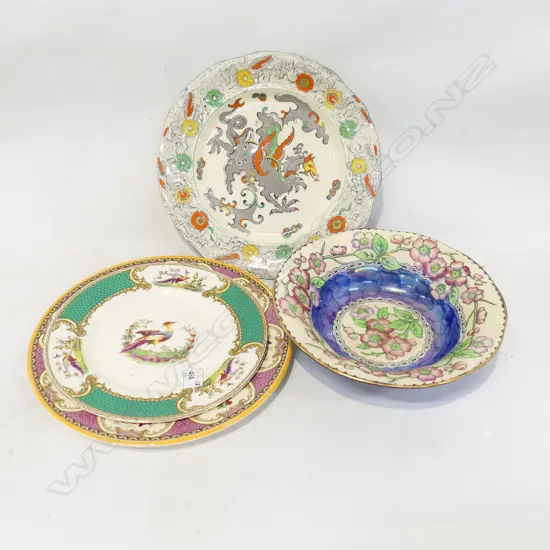 3 CABINET PLATES ONE MASONS AND MALING BLUE THUMBPRINT BOWL 