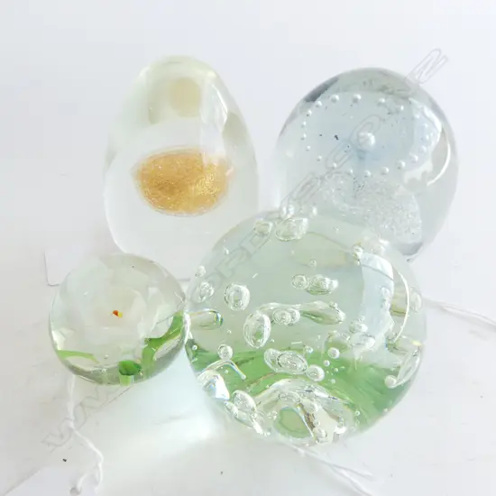 4 HAND BLOWEN GLASS PAPER WEIGHTS LARGEST 90MM