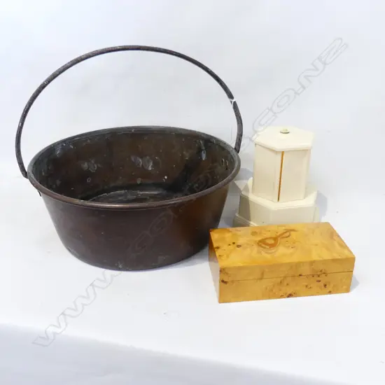 3 PCES; COPPER JAM PAN, BIRDSEYE MAPLE & PLASTIC 'PAGODA' MUSIC BOX H.200mm