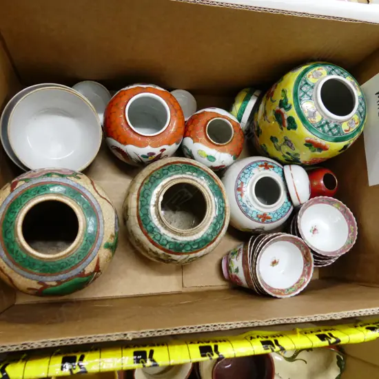BOX OLD ORIENTAL CHINA INCL GINGER JARS, TEA CUPS ETC.  SOME A/F