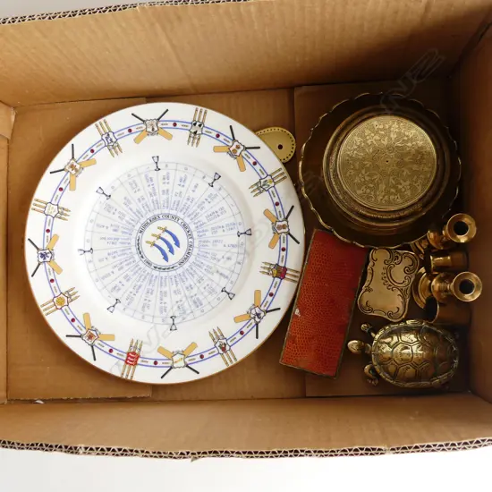 BOX ASST COLLECTABLE BRASS ETC..