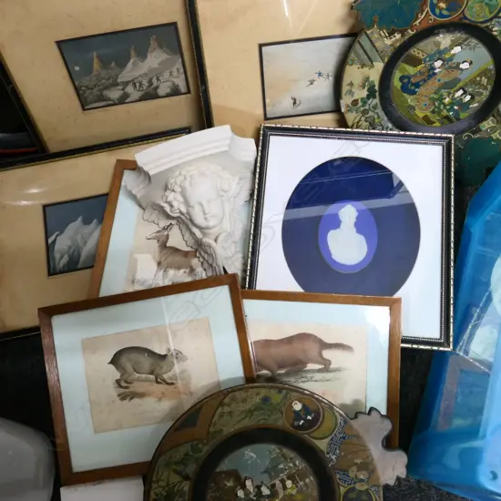 BOX LOT ASST. ANTIQUE PRINTS, PHOTO FRAMES, LACQUER PLATES, ANGEL BRACKETS