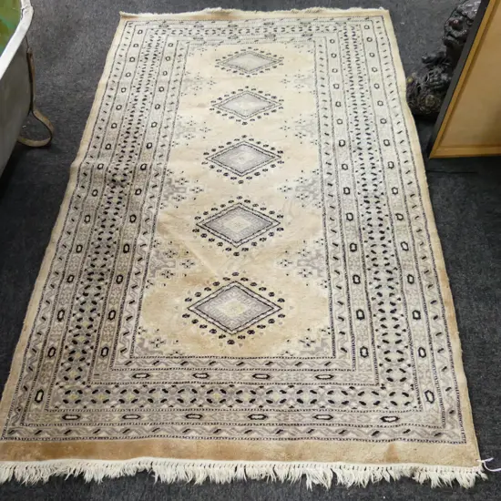 HAND KNOTTED WOOL PILE RUG 1550x1010mm
